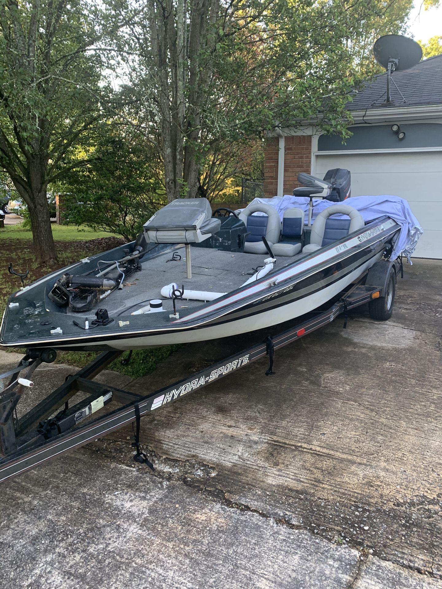 Hydro sport 1987 bass boat