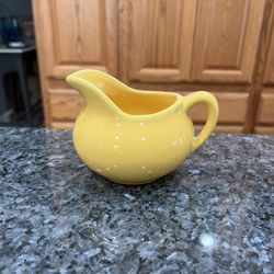 Vintage BAUER USA Yellow La Linda Creamer Old Style.  Preowned 