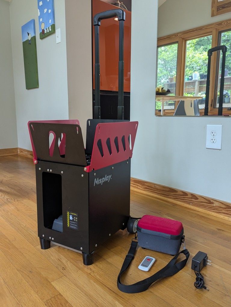 Nisplay Compact Tennis Ball Machine (Like New Condition)