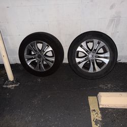 4 Honda rims with tires