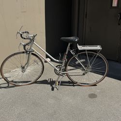 Vintage Schwinn World Sport 10-Speed Bike – 20" Frame