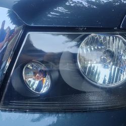 2005 Ford F150 Headlights