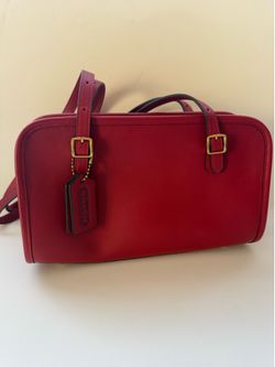 Coach Swing Zip