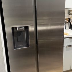 Samsung 27.4 Cu Ft Side by Side Refrigerator
