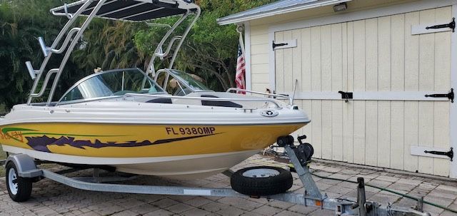 Searay Boat