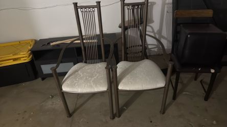 Dining Chairs with Cushioned Seats