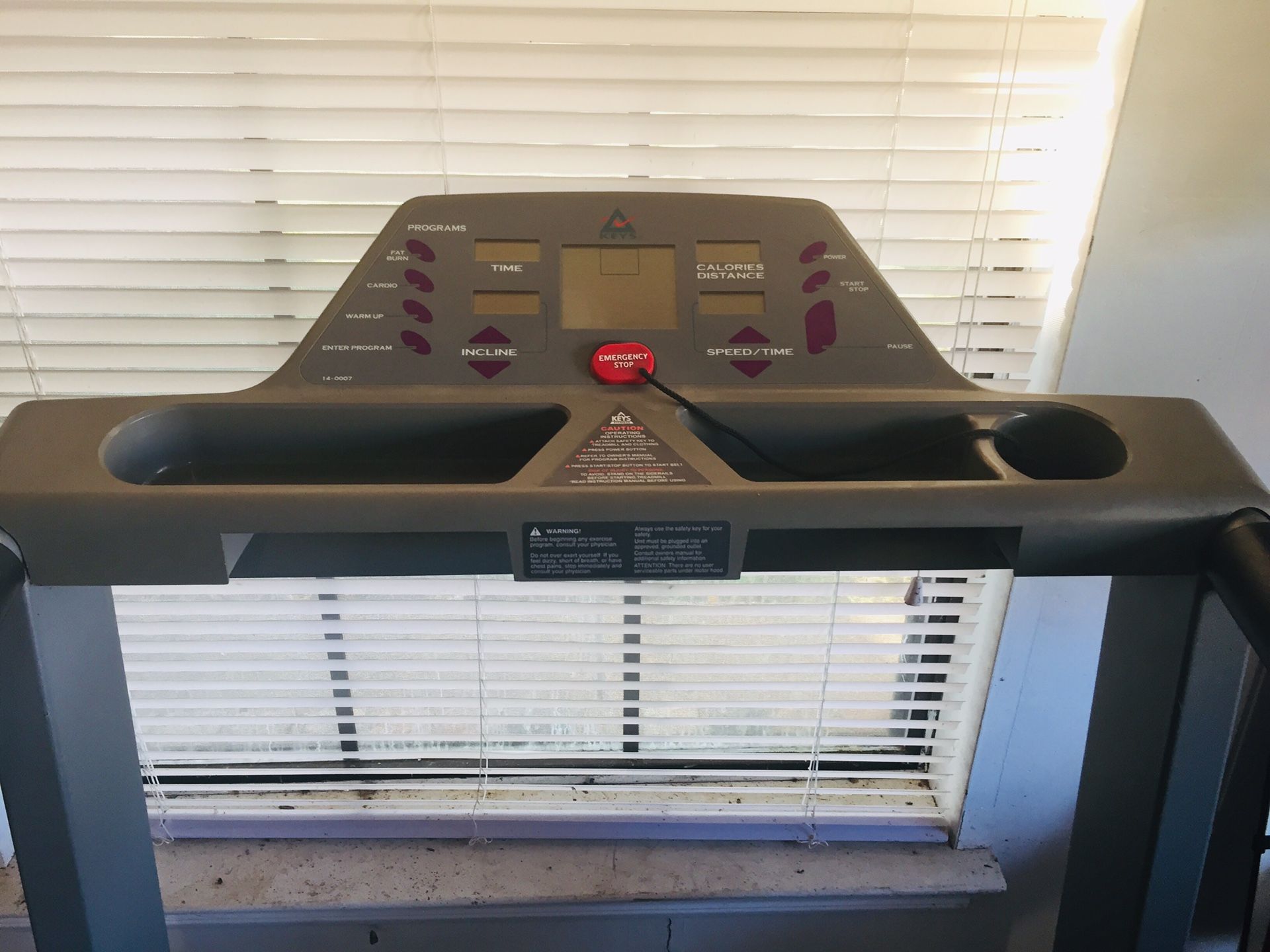 Keys Fitness Milestone MS 1200 Folding Treadmill MS1200 for Sale in Arlington TX OfferUp