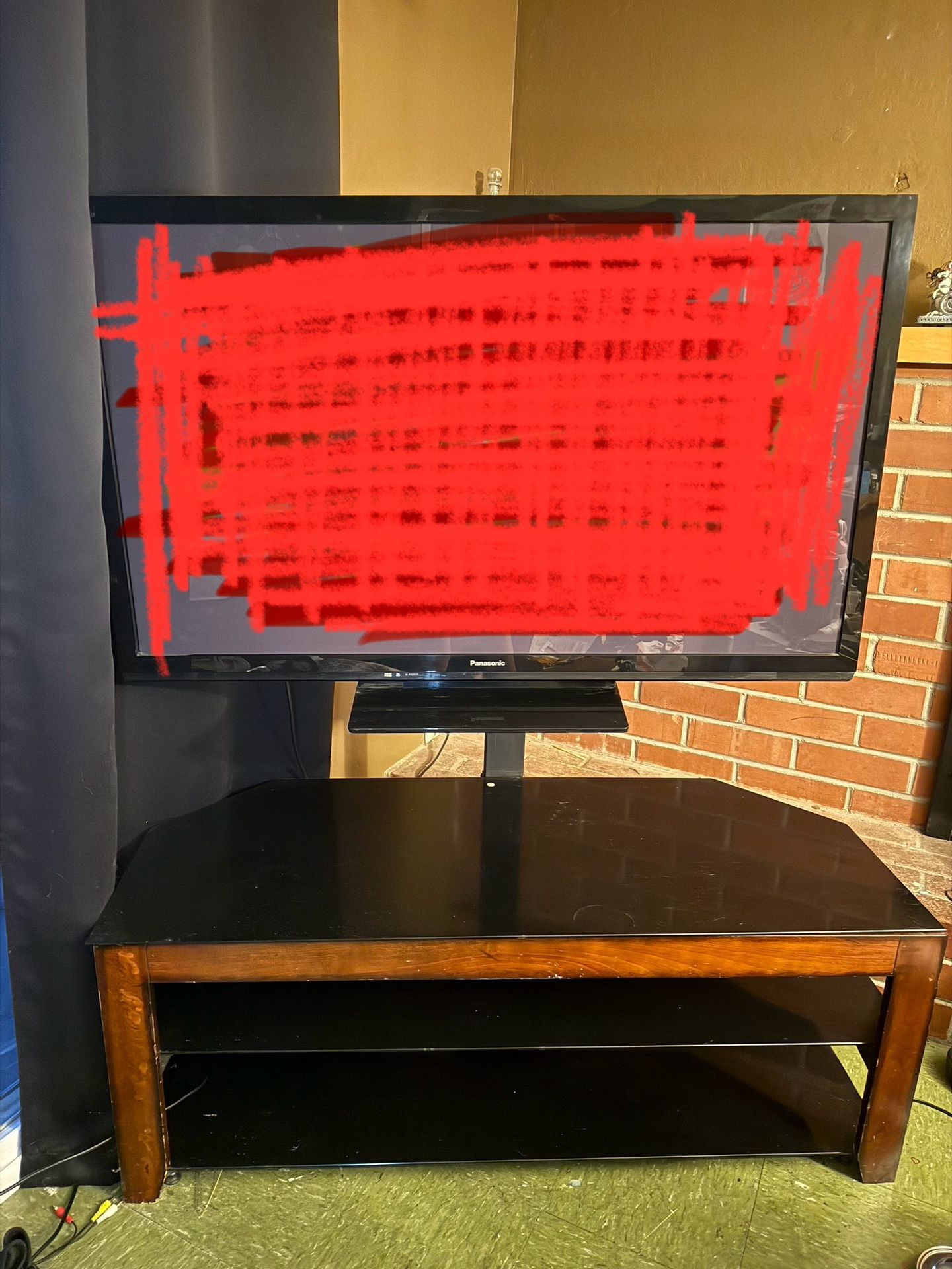 50in Panasonic w/stand