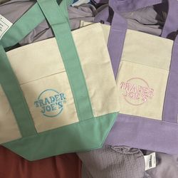 trader joe’s tote bag
