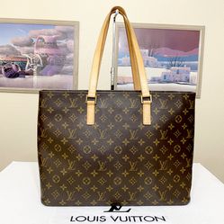 Louis Vuitton Scarf for Sale in Gilbert, AZ - OfferUp
