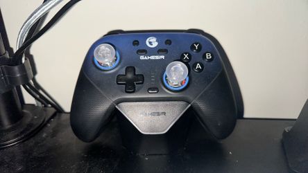 2 Gamesir controllers