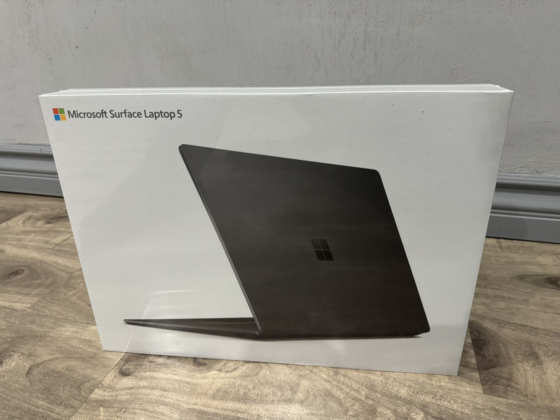 Microsoft Surface 5 1 Terabyte Brand New!!!!!!!!!!!!