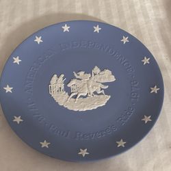 Royal Copenhagen American Bicentennial Blue Embossed Plate 