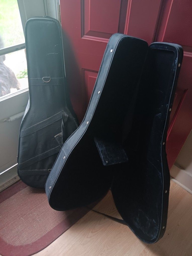 ACOUSTIC GUITAR CASES