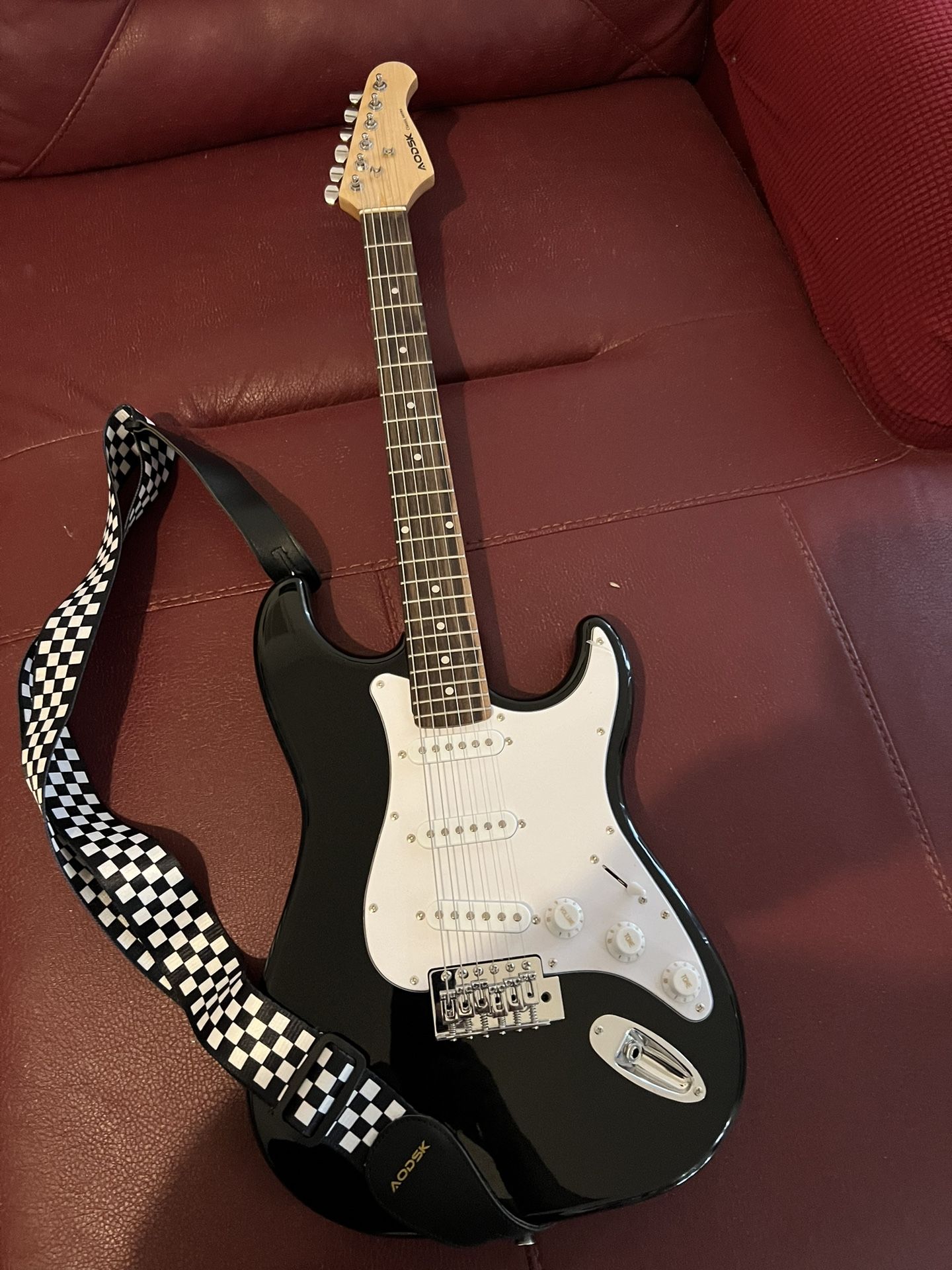 New Aodsk Electric Guitar With Beginner Kit 