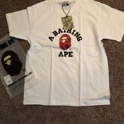 size large n men bape shirt $40