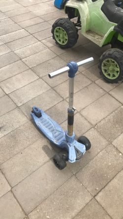 Scutter patín
