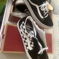 Vans Gently Used Size 11 And 11.5 