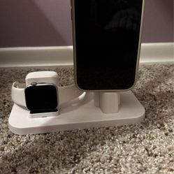 Smart Phone Charging Station