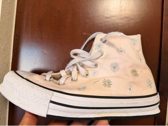 Kids Girl Converse Size 4