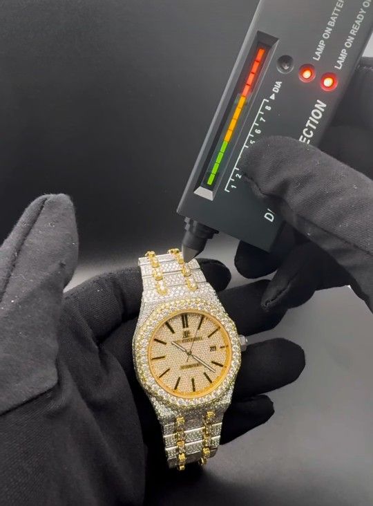 Two Tone Gold And Silver Mossinate Ap