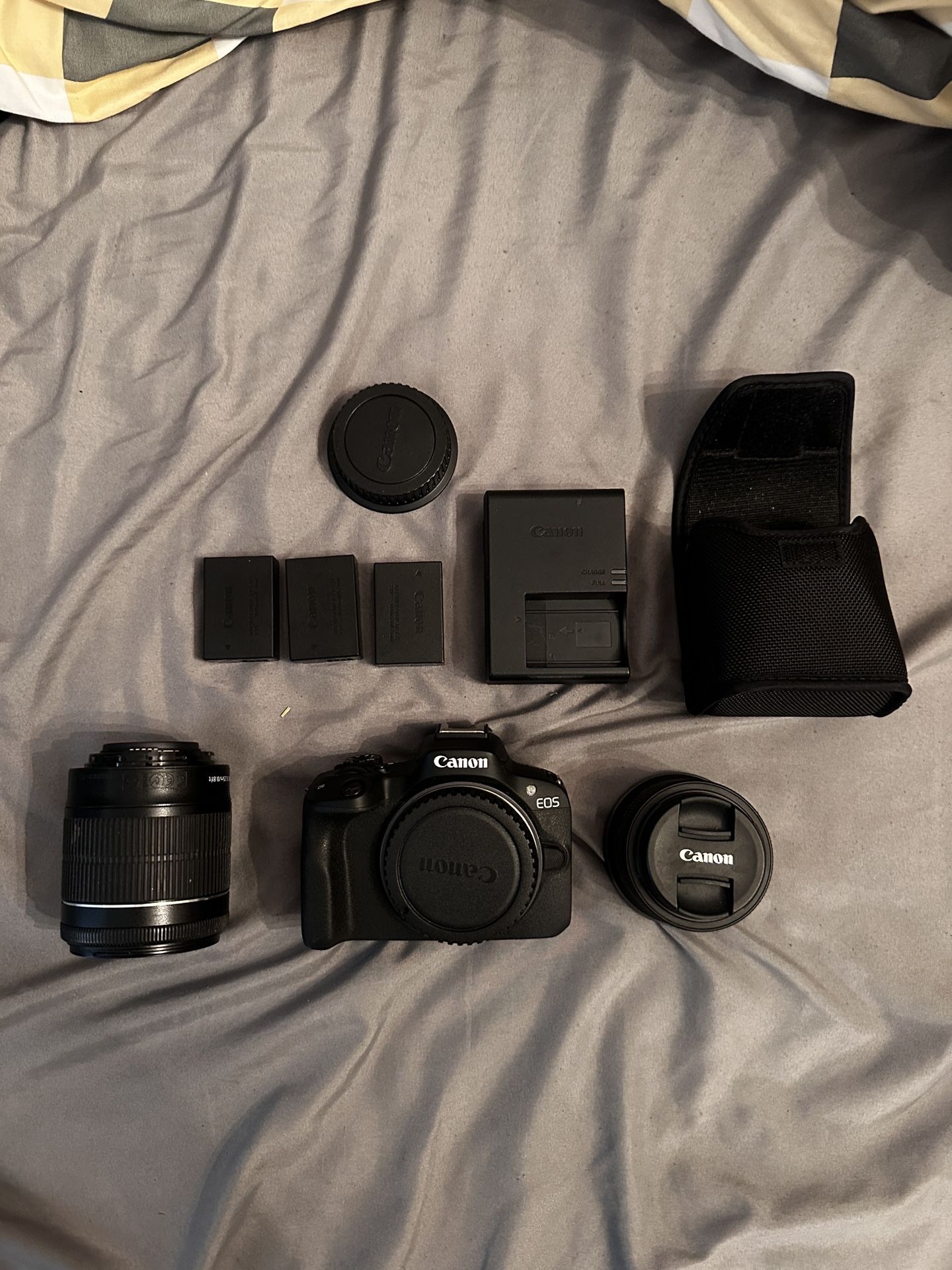 Canon R50