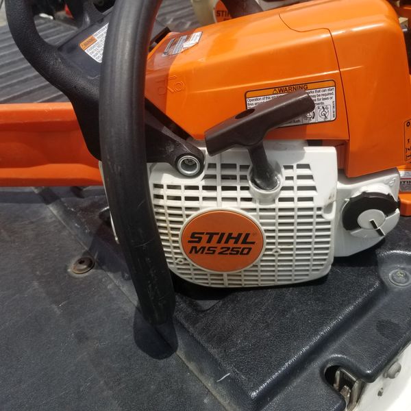 stihl chainsaw Ms250 18in bar in excellent conditions runs great for