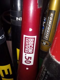 BASEBALL ⚾⚾ ⚾ High performance 100% composite home run bats & many broken in gloves only 80 each at a hurry here's your chance every player needs two 