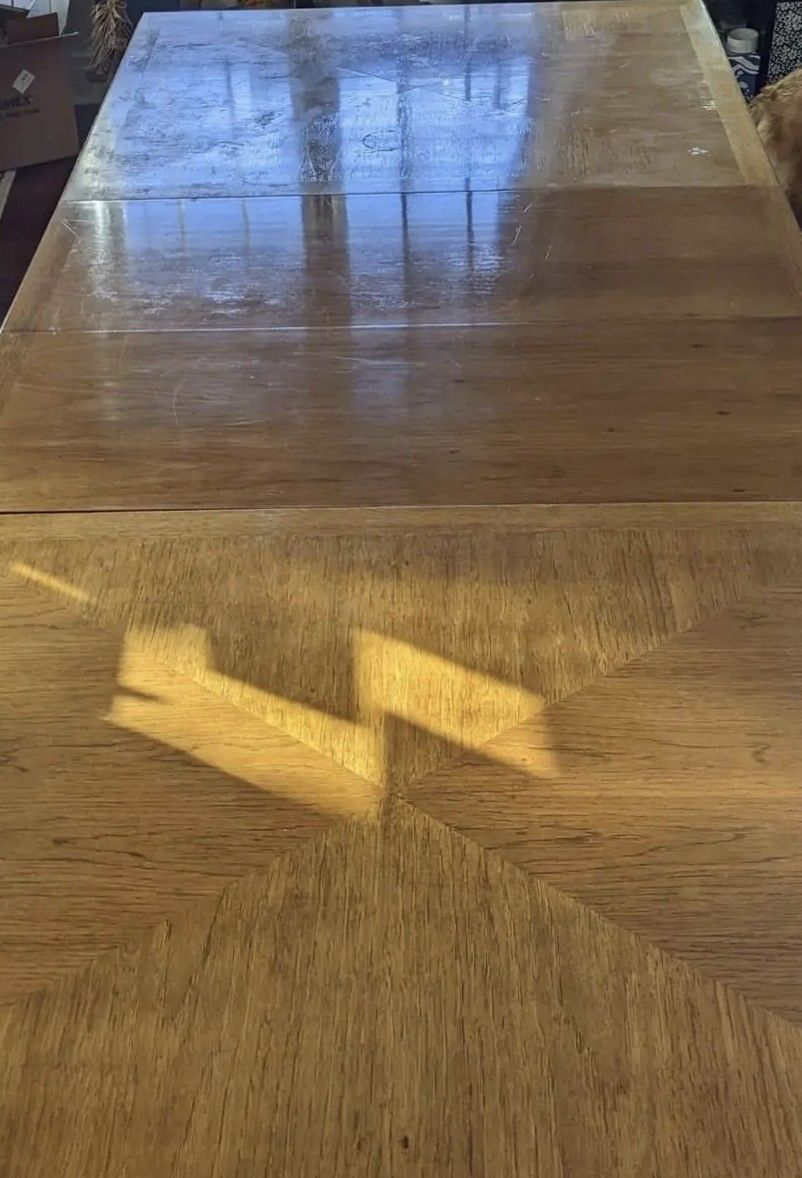 Dining Room Table Seats 10