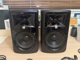 JBL 308P MkII 8-inch Powered Studio Monitor Pair