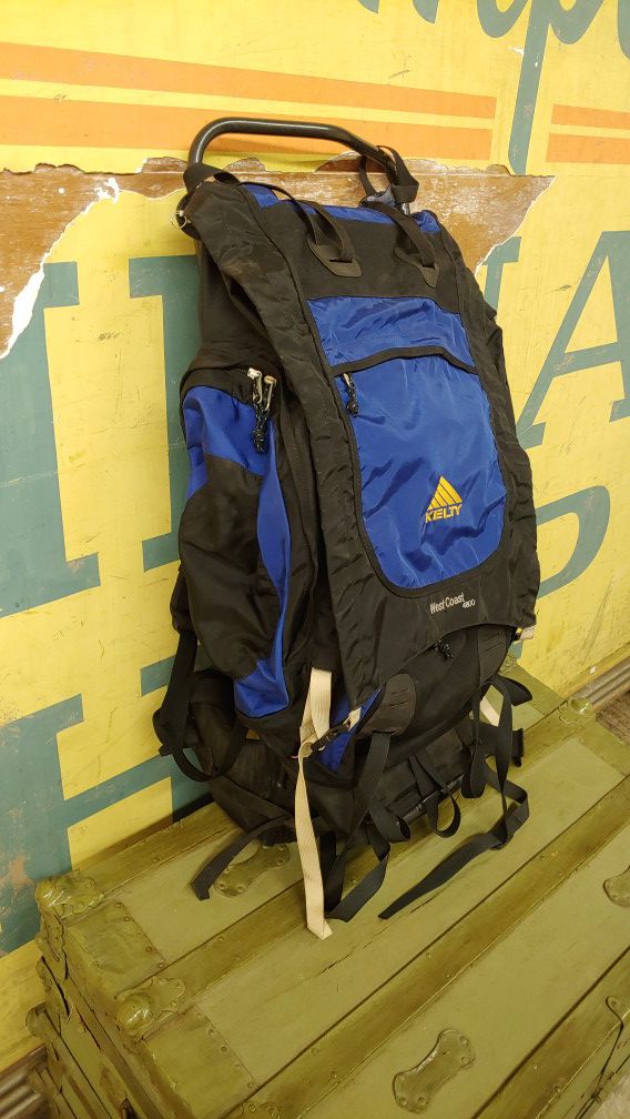 Kelty West Coast 4800 External Frame Backpack. Hiking camping pack. EXCELLENT CONDITION. All zippers work great.