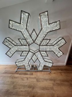 7ft 3D Snowflake LED Outdoor Decor