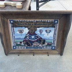 Boyd’s Bears Shelf