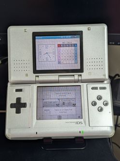 Nintendo DS Fat – Silver – Excellent Condition