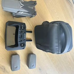 DRONE DJI MAVIC 4 PRO FLY MORE COMBO WITH SMART CONTROLLER
