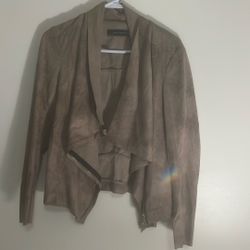 Top Blouse Zips Up To The Side Or Wear Open 