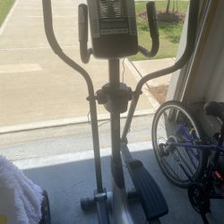 Proform elliptical