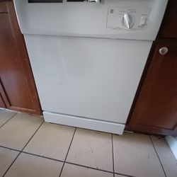 Dishwasher Deal Price Reduced