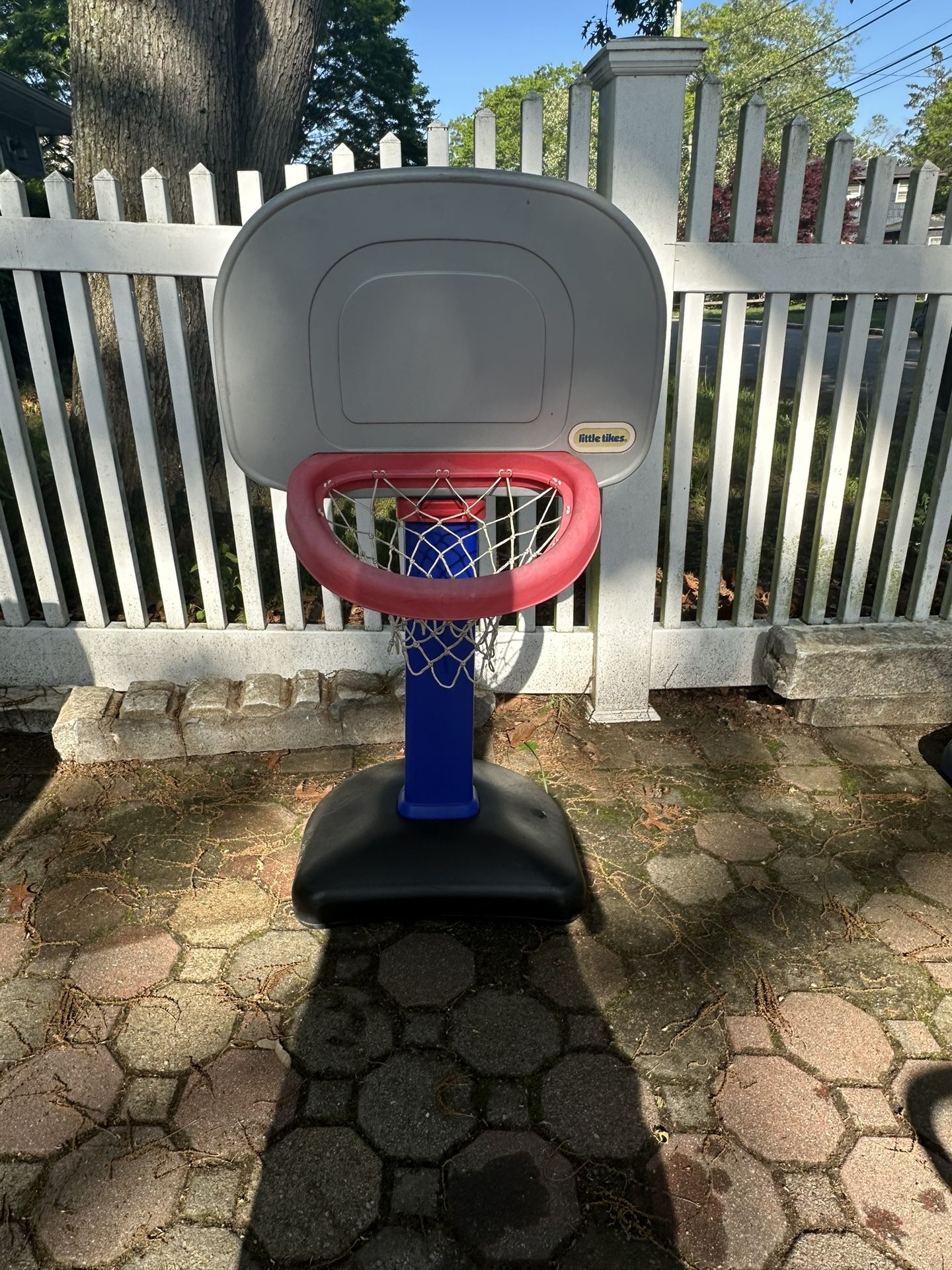 Little Tikes Basketball Hoop