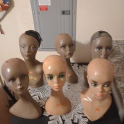 6 Mannequin Heads