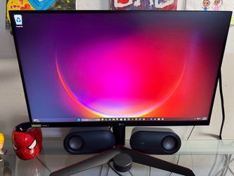 LG 27" UltraGear 1440p Gaming Monitor 144Hz 1ms IPS (27GL83A-B)⁠