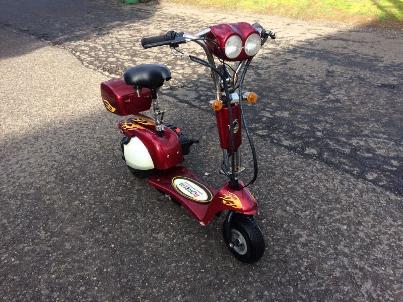 Boreem 49cc Gas Motor Scooter
