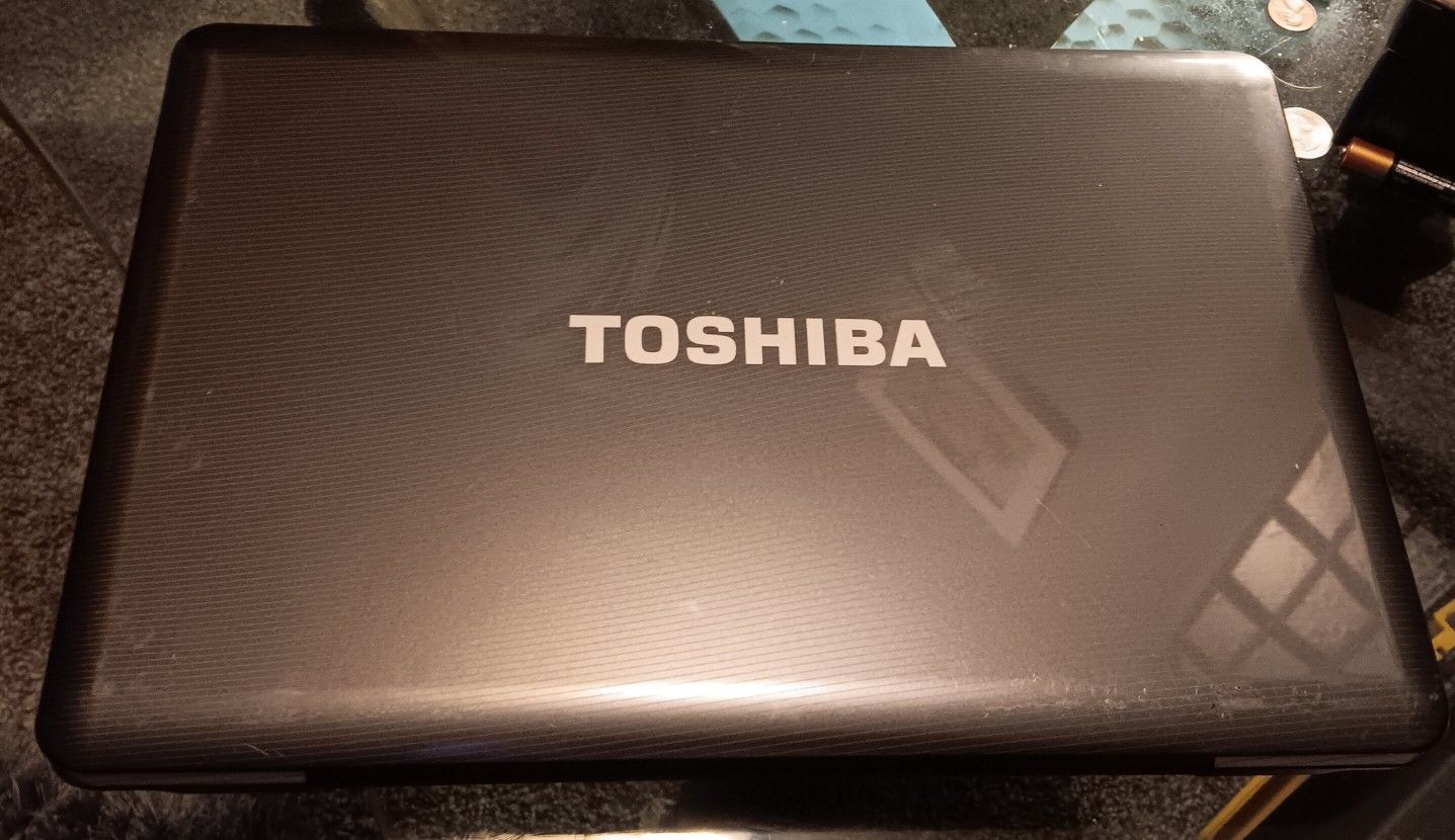 Toshiba *Satellite LapTop 