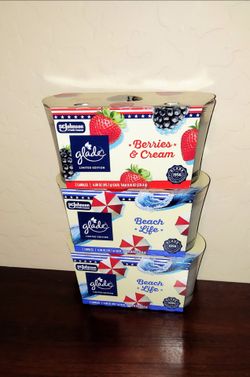 2 count Glade Candles -all 3 for$10- x Streets Ray and Higley