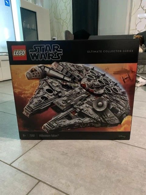 LEGO Star Wars: Millennium Falcon (75192)
