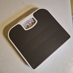 Bathroom weight scale