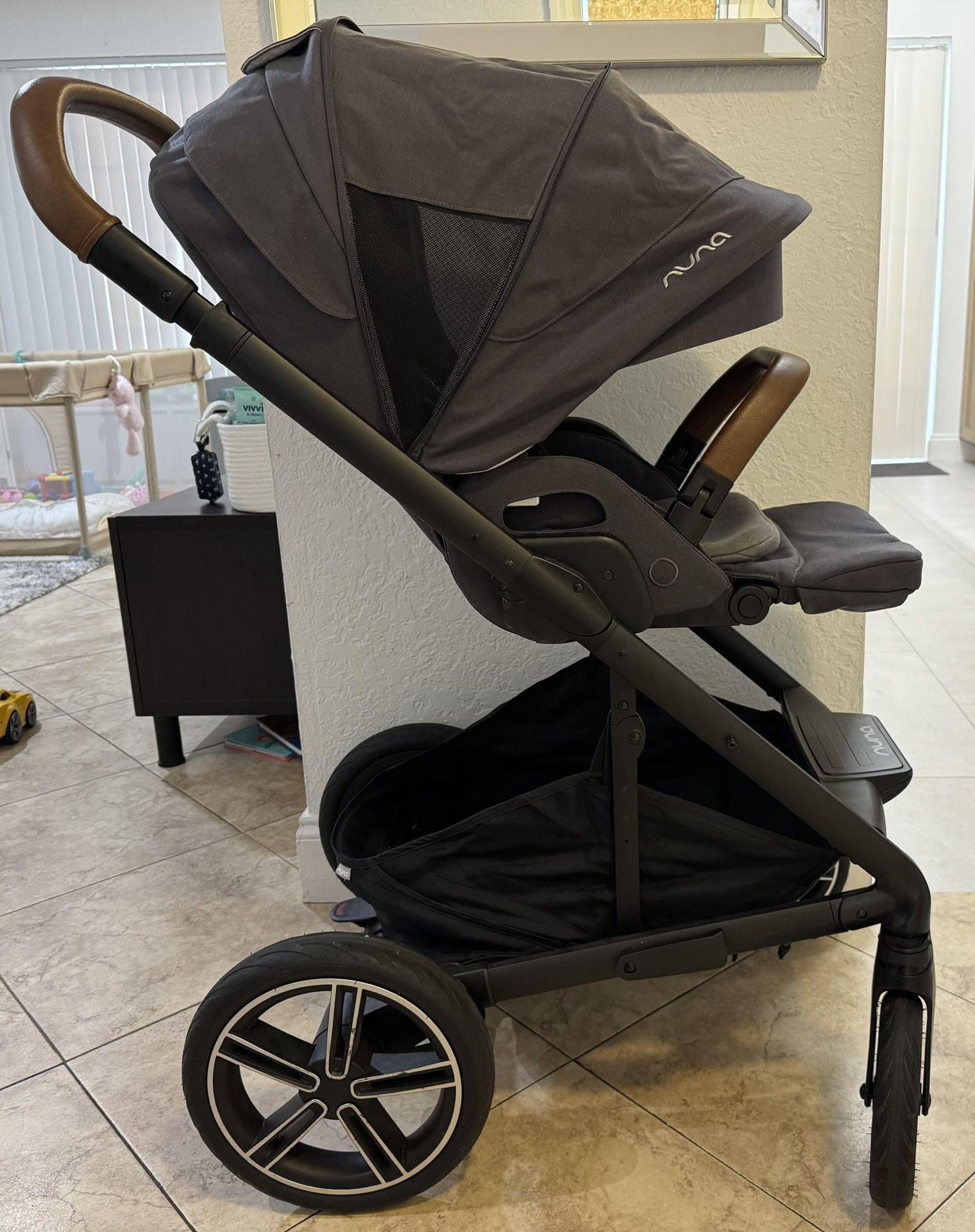 Nuna Mixx Stroller