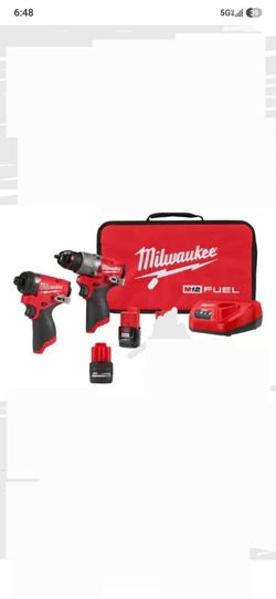Milwaukee M12 FUEL 12-Volt Lithium-Ion Brushless Cordless Hammer Drill and Impact Driver Combo Kit