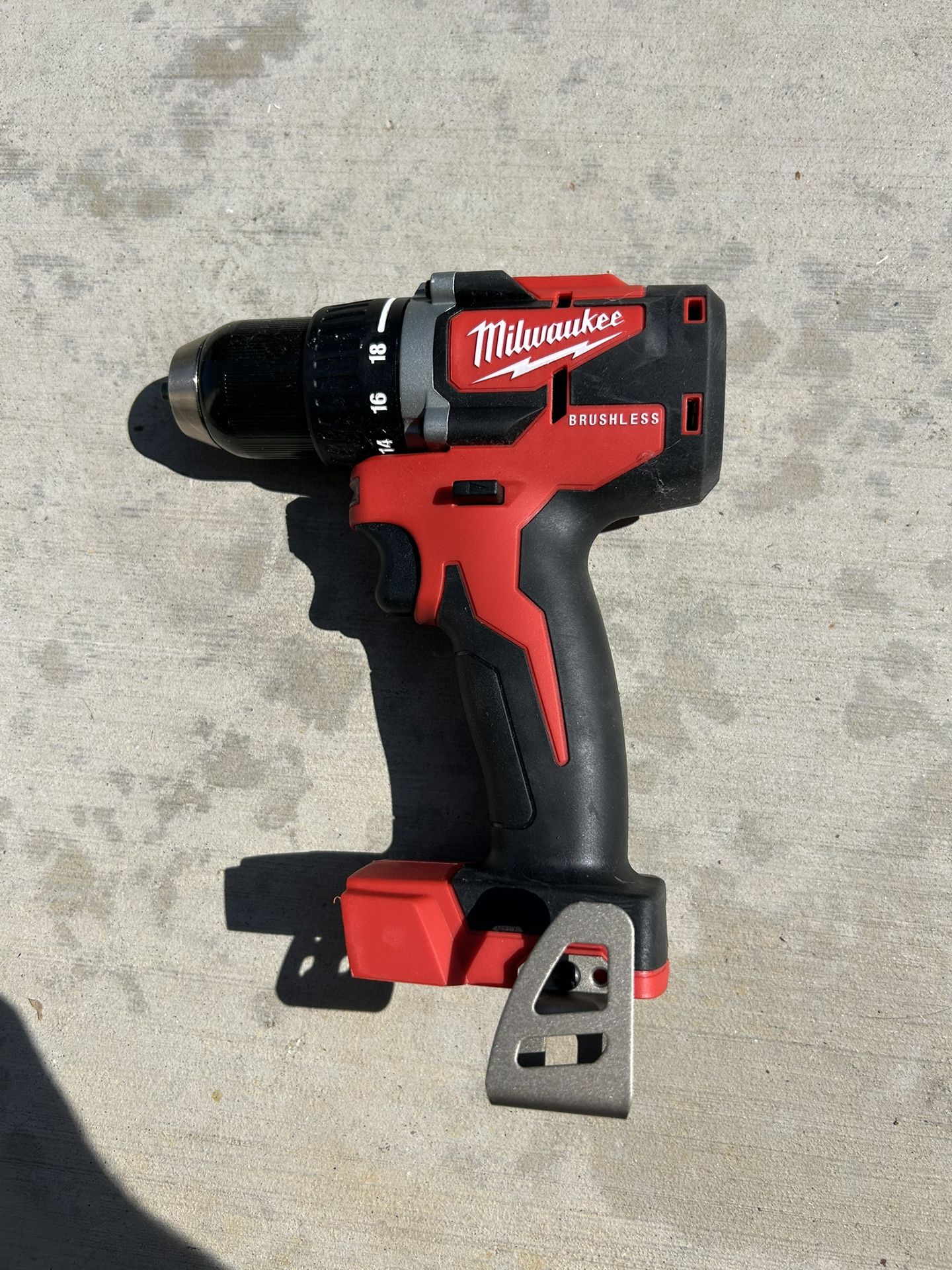 Milwaukee M18 Hammer drill
