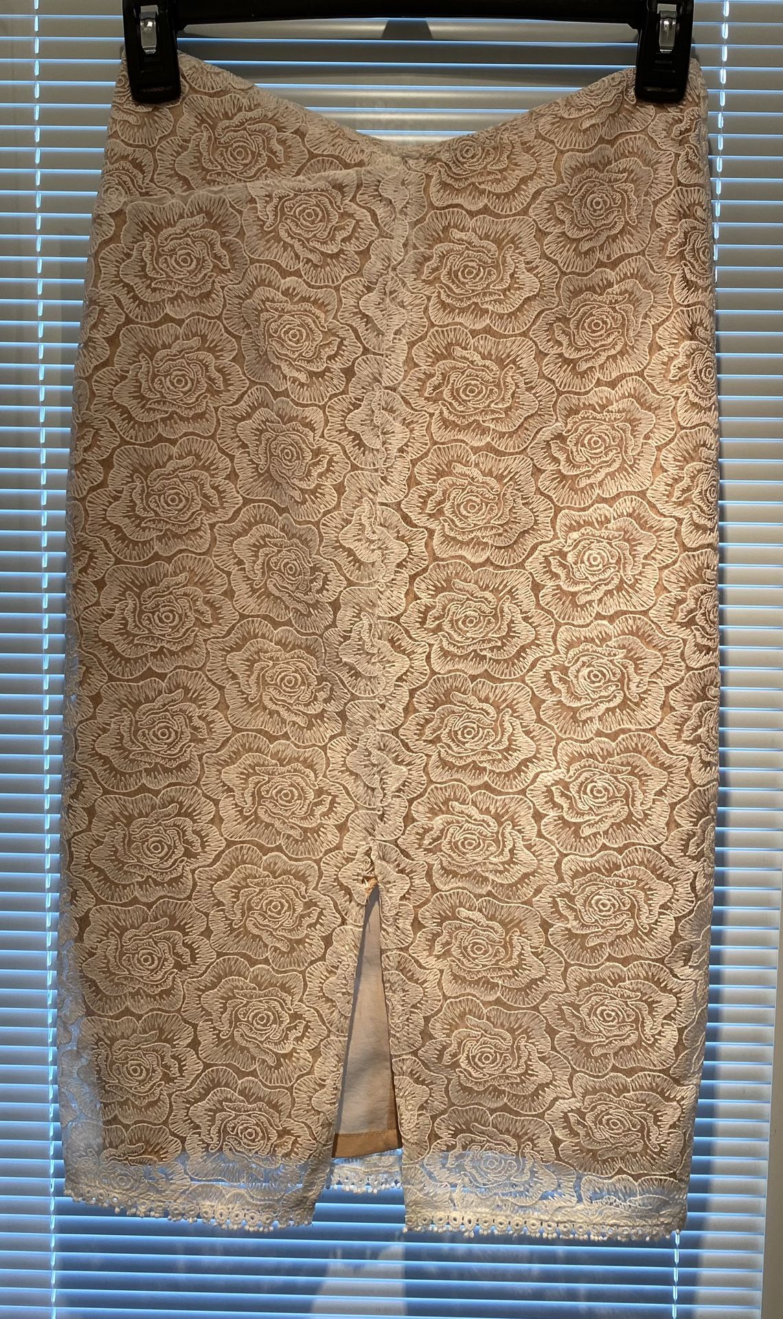 BEAUTIFUL WINONA SKIRT